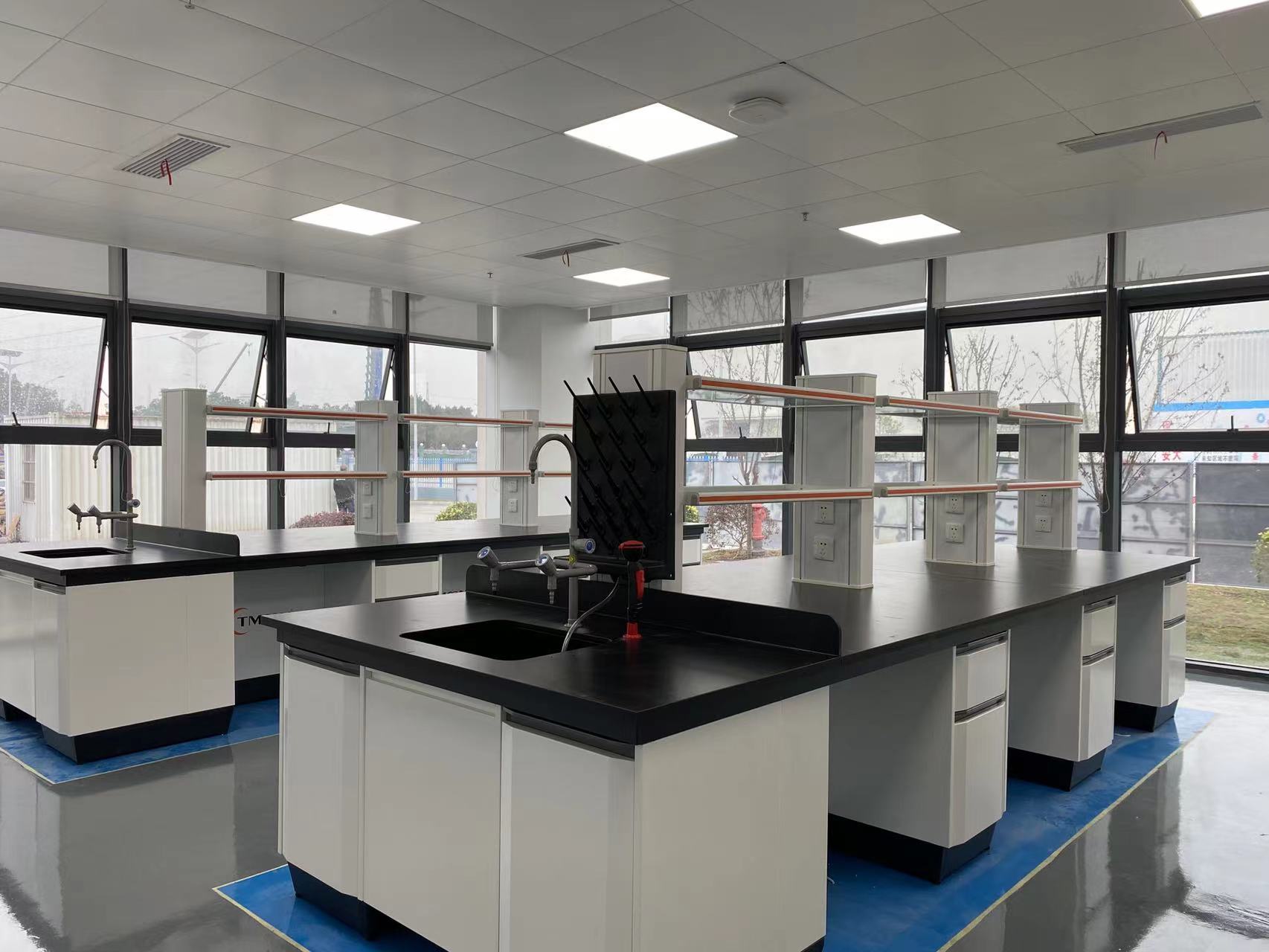 探秘智能化實(shí)驗(yàn)室的構(gòu)造與功能